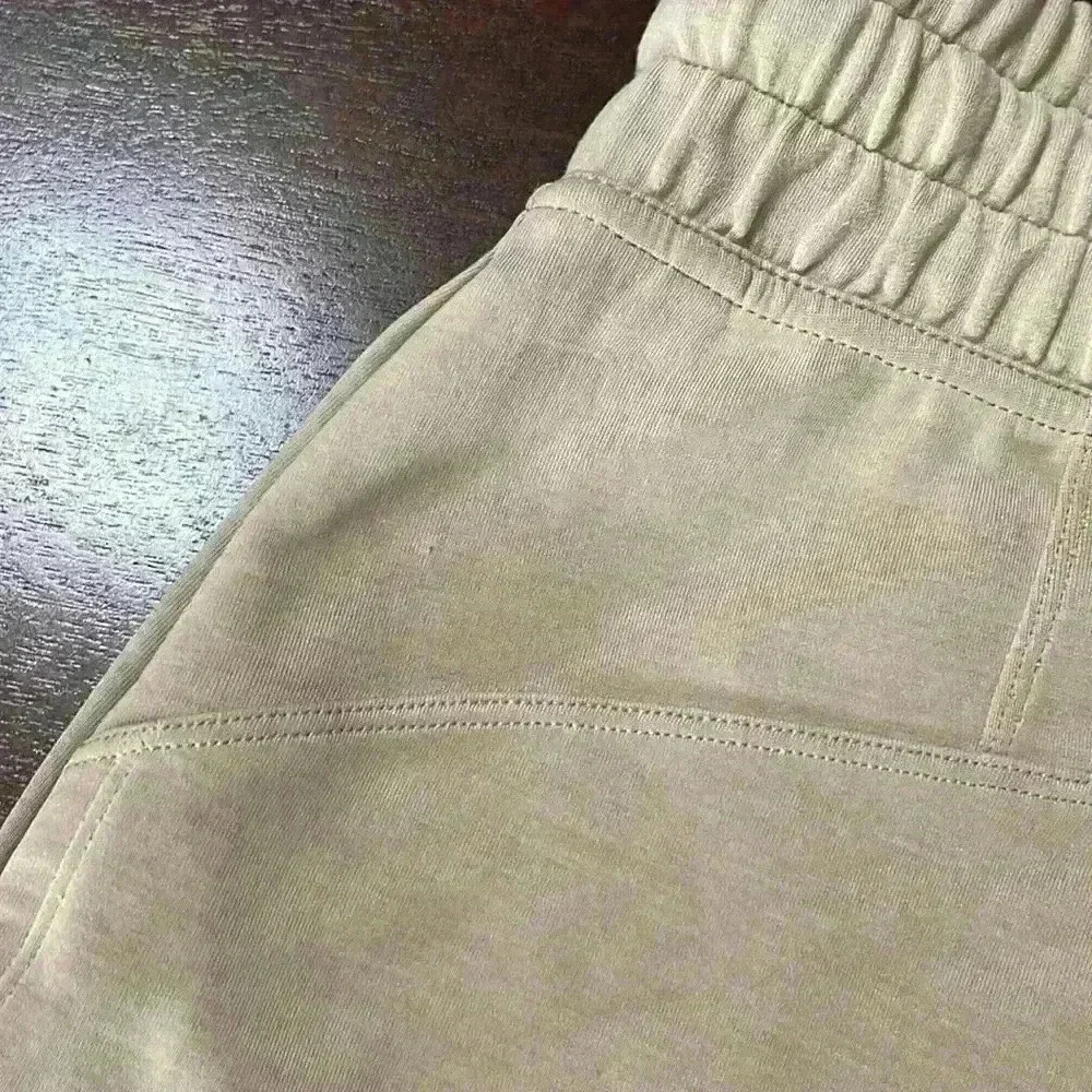 Lululemon women shorts
